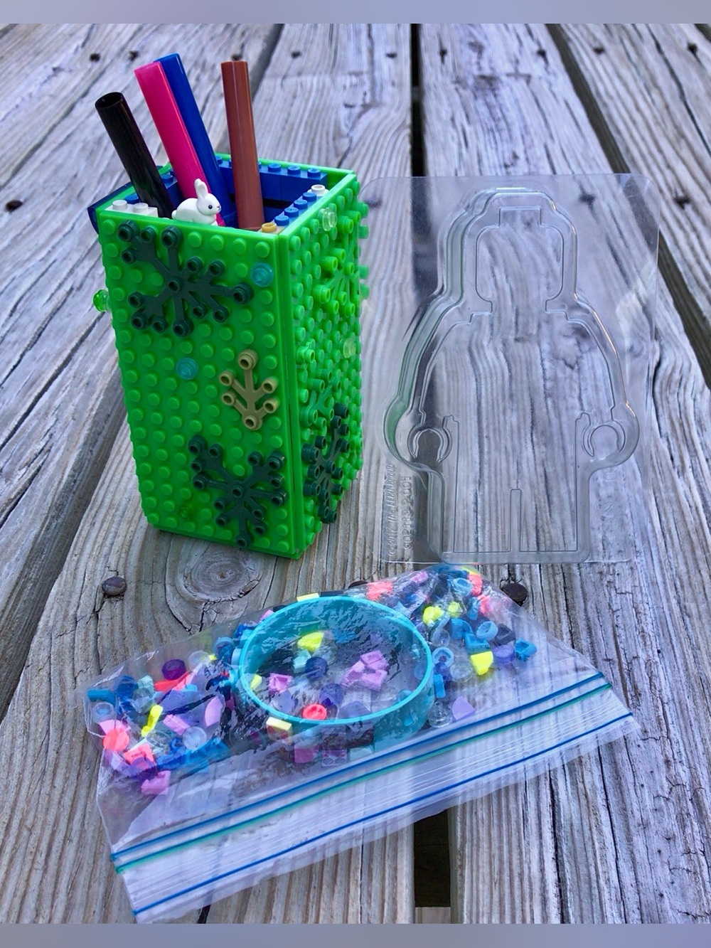 LEGO Building Blocks Lot DIY Desk Cup Pen Holder Bracelet Clear Minifigure Mold